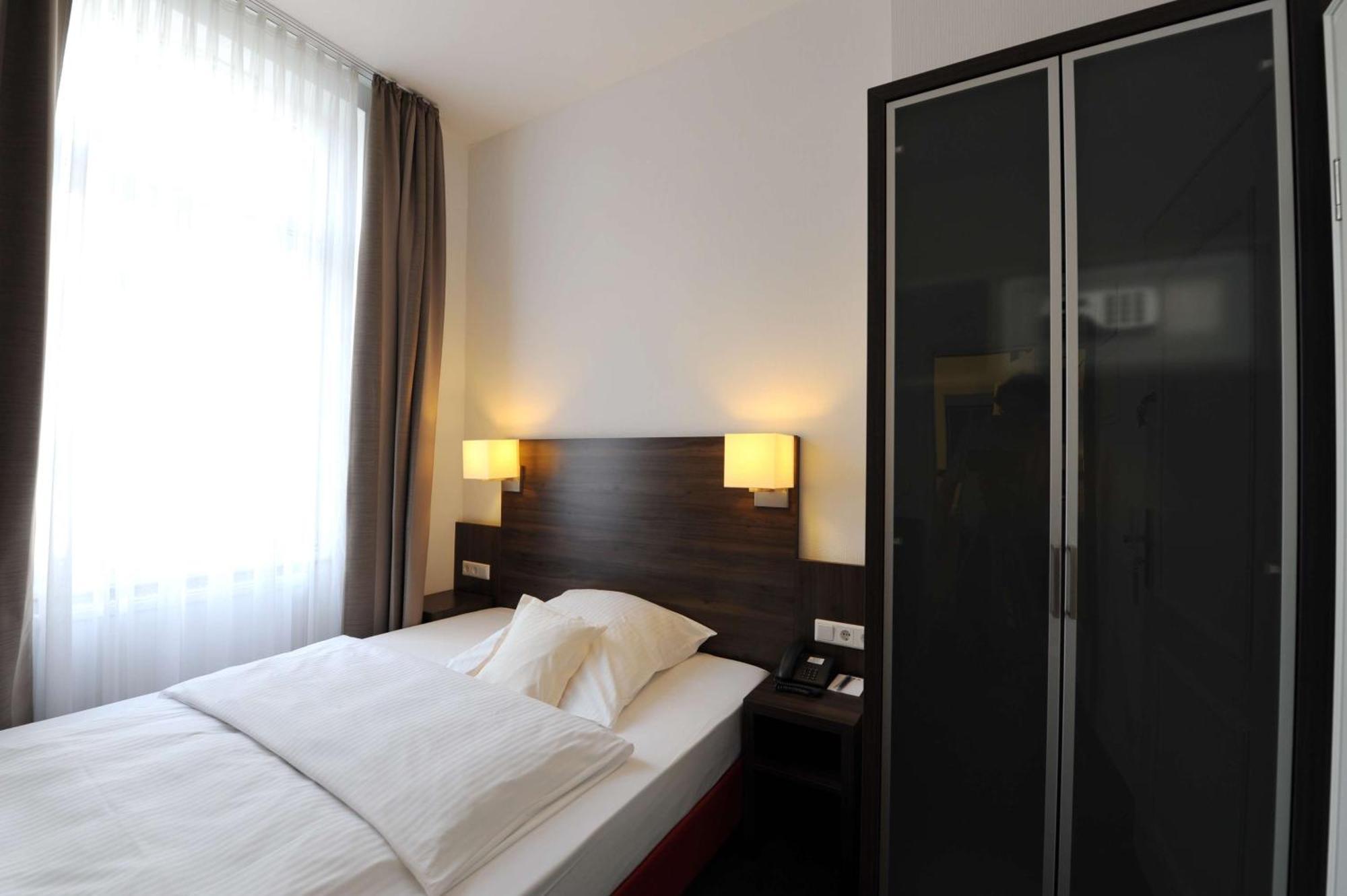 Best Western Hotel Kaiserhof Bonn Exterior foto